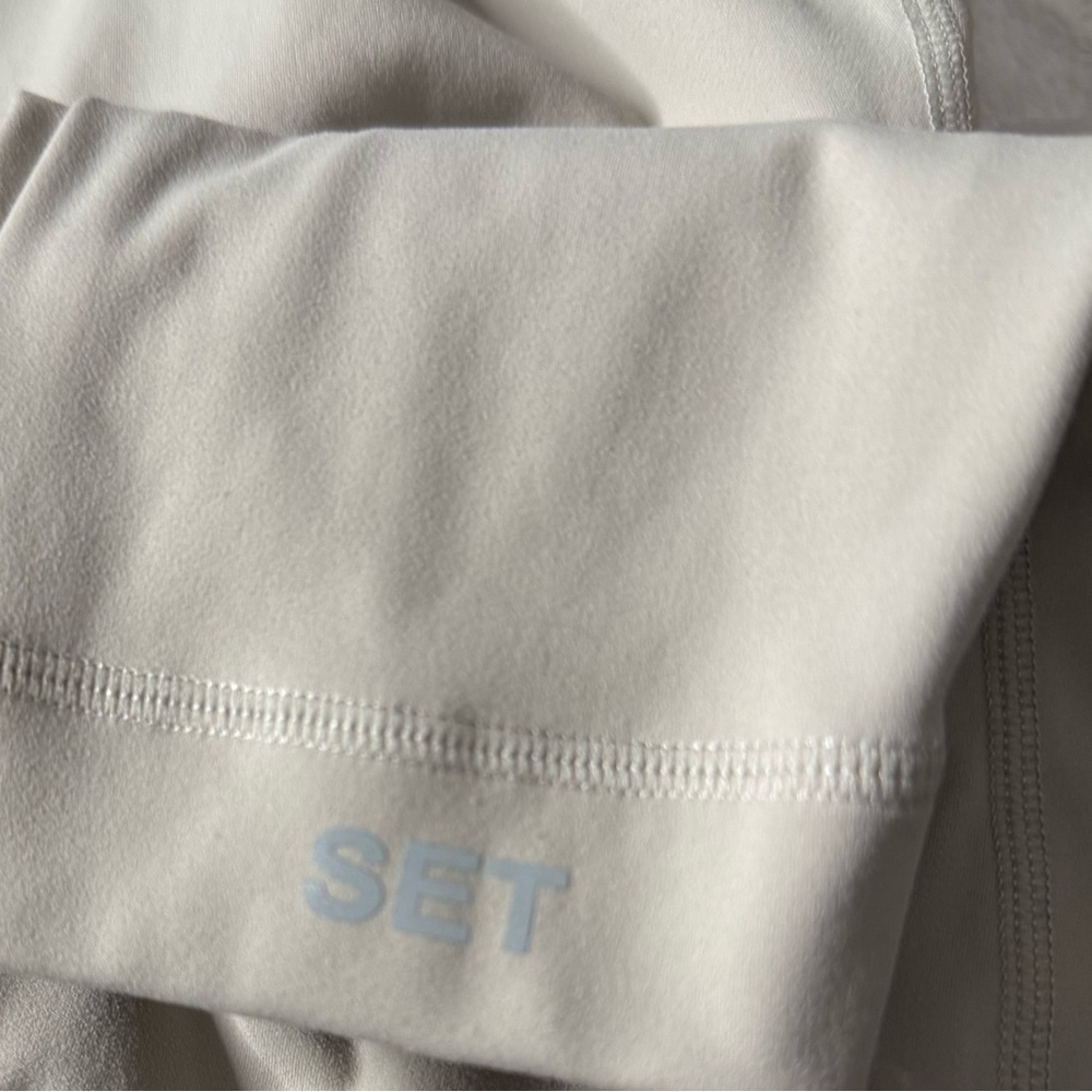 SET Active Sportbody Leggings in Taupe - Picture 7 of 9